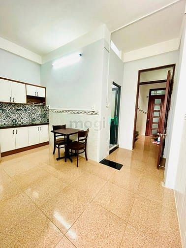 Hình ảnh Cho thuê 1 phòng ngủ tách bếp ban công lớn Lạc Long Quân Tân Bình