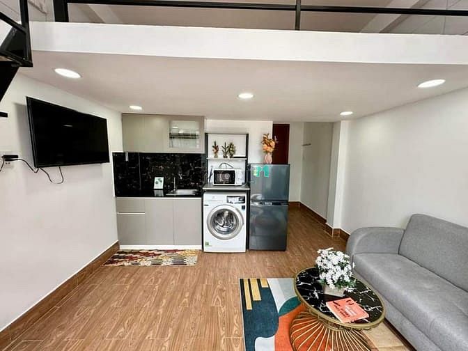 Hình ảnh Cho thuê Duplex Sang Trọng - Full NT Ban Công riêng gần SVĐ Phú Thọ