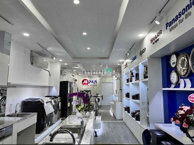 Hình ảnh Nguyên căn mặt tiền CMT8, Quận 10 cho thuê chỉ 30tr/tháng,ngay Bắc Hải