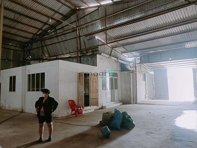 Hình ảnh 👑 Xưởng cho thuê dt 800m2 giá 30tr Phan Văn Hớn Hóc Môn