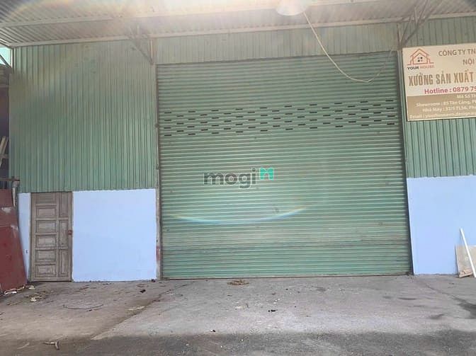 Hình ảnh Cho thuê kho cặp 1100m² sát nhau MT Bùi công Trừng