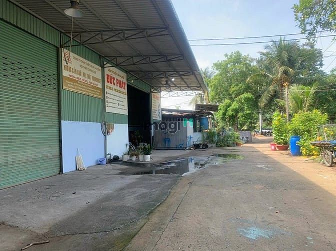 Hình ảnh Cho thuê kho cặp 1100m² sát nhau MT Bùi công Trừng