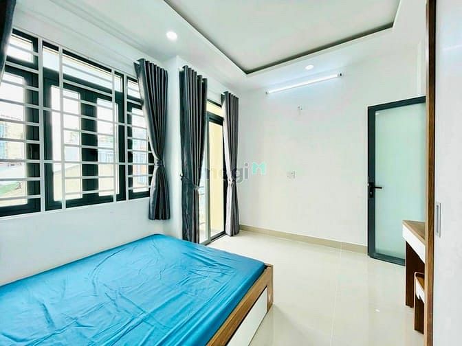 Hình ảnh 1PN 40m2 ban công cho thuê nội thất đầy đủ cạnh Phan Xích Long