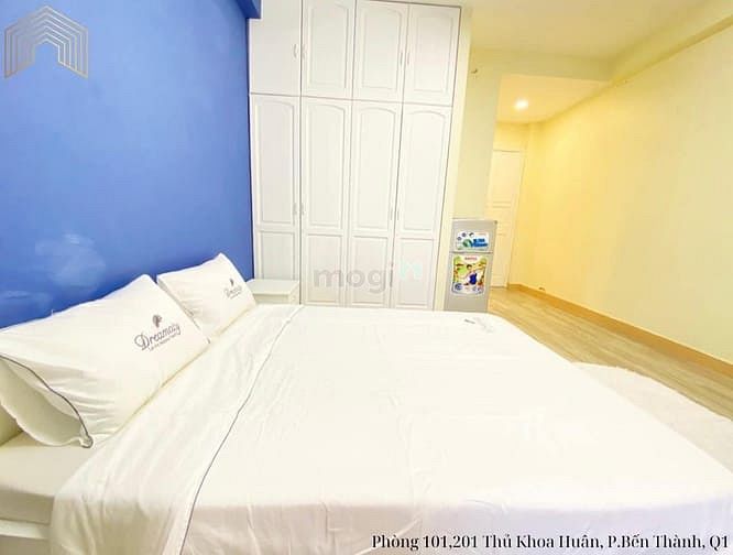 Hình ảnh 1 Phòng Ngủ Mini Bancol Lớn Ngay Chợ Bến Thành Quận 1