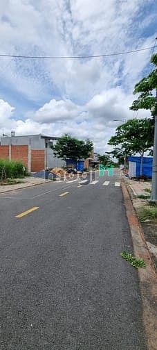 Hình ảnh Bán lô đất 90m2 TDC Tân Hiệp SHR TC đường xe hơi trung tâm Biên Hoà,ĐN