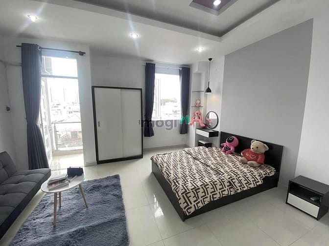 Hình ảnh Cách UEH 5 phút - CHDV lớn ban công giá Rẻ tiện Nghi