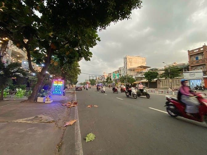 Hình ảnh Cho thuê nhà mặt tiền đường Tên lửa kinh doanh đa ngành