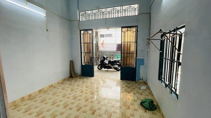 Hình ảnh Bám nhà HXH Thạch Lam Tân Phú 5*19m chỉ 4.9 tỷ