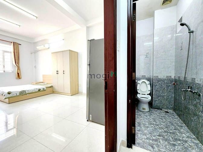 Hình ảnh Cho Thuê Studio 35m2 Full Nội Thất Ngay CV Lê Thị Riêng
