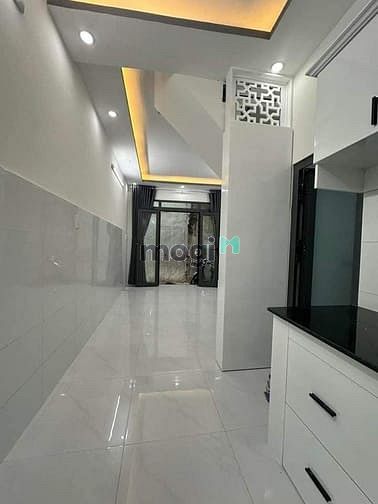 Hình ảnh Nhà Đẹp Bán Gấp Căn 70m2 Lưu Hữu Phước P15 Q 8,SHR,Giá 2 tỷ550