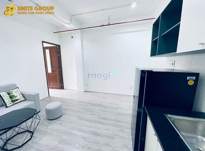 Hình ảnh Cho Thuê Phòng Full Nội Thất Cửa Sổ Lớn Quận 5