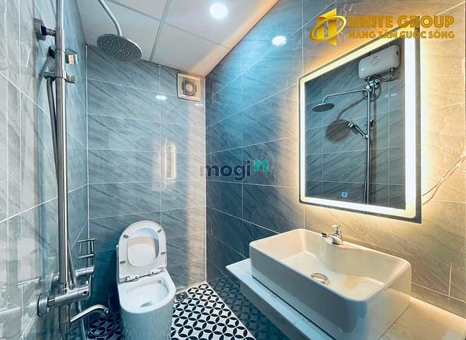 Hình ảnh Cho Thuê Phòng Full Nội Thất Cửa Sổ Lớn Quận 5