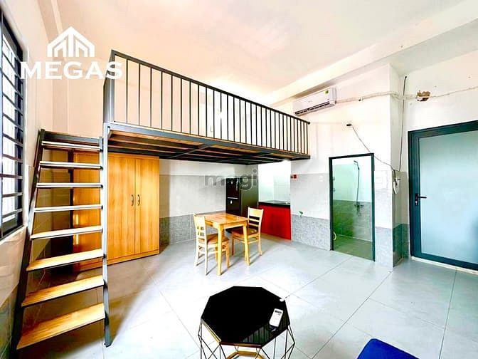 Hình ảnh Duplex rộng 40m2 sẵn nội thất - Bancol riêng ngay Etown
