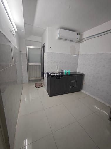 Hình ảnh Cho thuê studio siêu rộng(35m2) cách ĐH Văn Lang 5 bước chân..