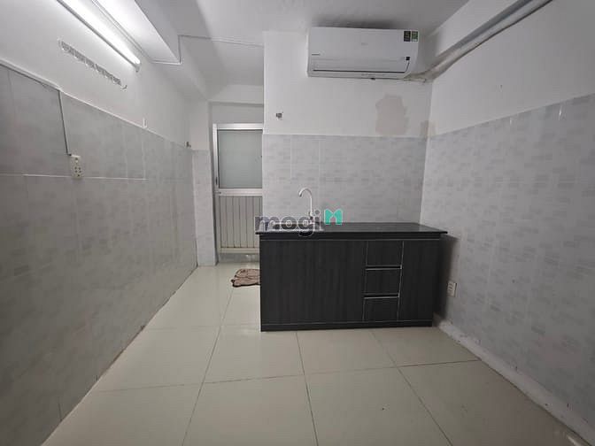 Hình ảnh Cho thuê studio siêu rộng(35m2) cách ĐH Văn Lang 5 bước chân..