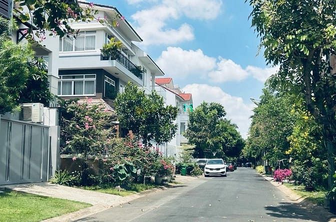 Hình ảnh Đất biệt thự Thảo Điền - 10x20- cn 200 m2 - XD hầm 3 tầng + Hồ bơi