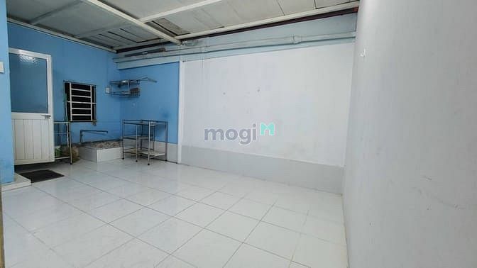 Hình ảnh (*Hình thật giá thật*) Studio trống ngay Phú Thuận