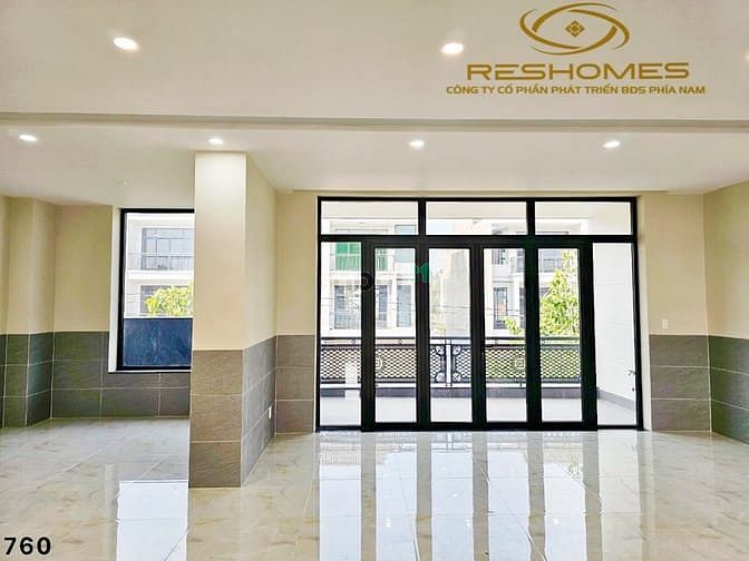 Hình ảnh Cho thuê biệt thự 1 trệt 2 lầu KDC Bửu Long mới hoàn thiện.