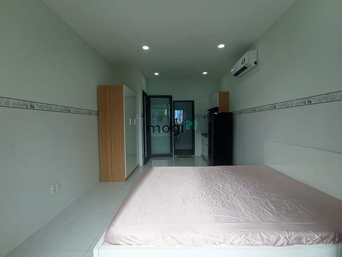Hình ảnh Mb6623 nạp rút nhanh chóng mới xây ngay sân bay, phòng ban công full nội thất Tân Bình