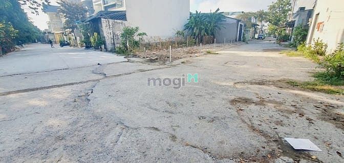 Hình ảnh Đất VIP góc 2 mặt tiền HXH 8m,105m thổ cư, gần Cao Đẳng Điện Lực, Q.12