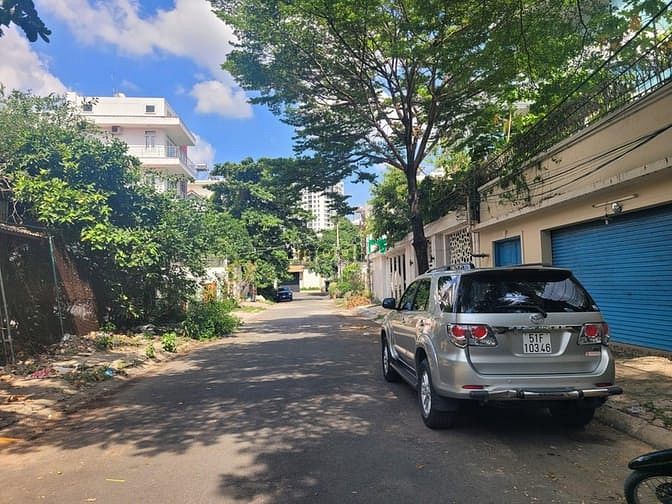 Hình ảnh Bán đất Trần Não - khuôn Biệt thự  đẹp 10x20 - 300 m2 , H 3 Tầng