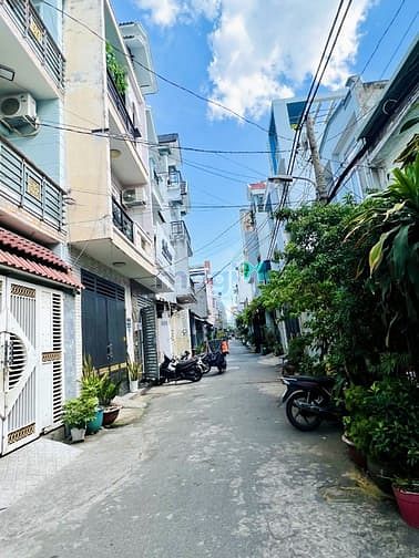 Hình ảnh Bán nhà hẻm xe tải đường Lê Văn Quới, Bình Tân