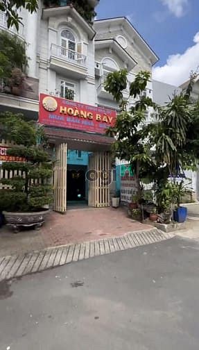Hình ảnh Biệt thự ven sông - Trần Não - 10x20- hầm 3 tầng - giá 69 tỷ