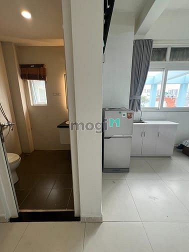 Hình ảnh Cho thuê studio cửa sổ siêu thoáng ở trung tâm Quận 1