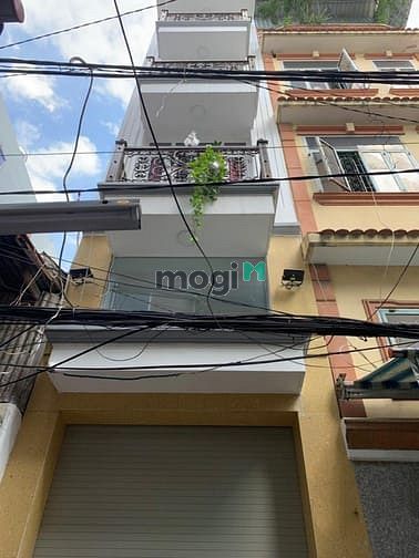 Hình ảnh SIÊU PHẨM!!! CMT8, P4, Q3. 6 tầng giá chỉ 6 tỷ