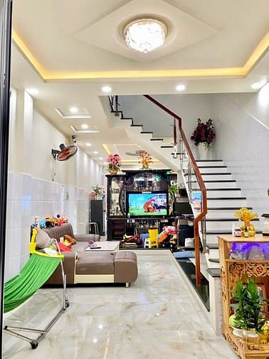 Hình ảnh TIN THẬT:Nhà ngay Đại lộ 3 Đỗ Xuân Hợp,3tầng,4x20, Phước Bình,Quận 9