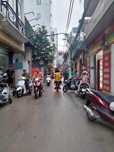 Hình ảnh Bán Gấp 120m2 Đất Phố Hào Nam, Đống Đa_Mặt Ngõ Kinh Doanh, Giá 13,5 tỷ