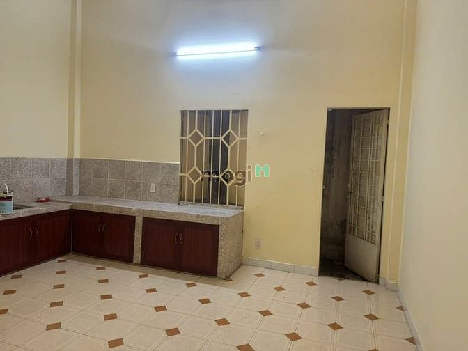 Hình ảnh Cho thuê nhà mặt tiền đường Đất Mới, bình trị đông