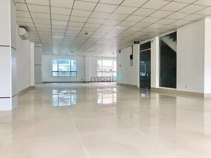 Hình ảnh Cho thuê Toà nhà mặt tiền đường Nguyễn Trọng Tuyển - DTSD 700m2
