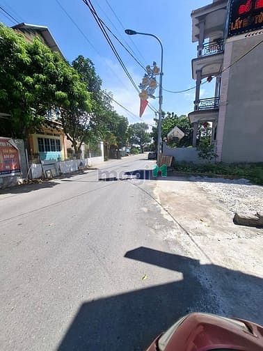 Hình ảnh Bán nhà c4 trục chính bắc hồng, oto tránh kinh doanh giá 3,x tỷ tl.