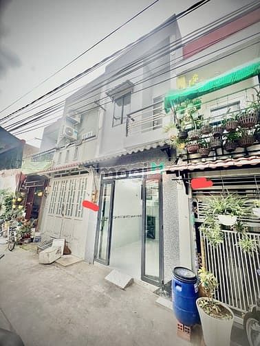 Hình ảnh Bán nhà HXH đường Chiến Lược, Bình Tân