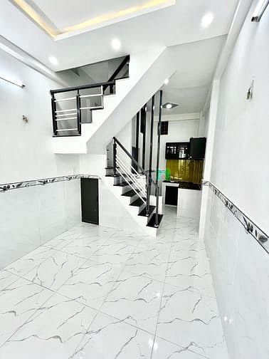Hình ảnh Bán nhà HXH đường Chiến Lược, Bình Tân
