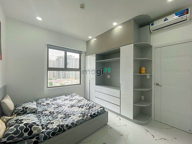 Hình ảnh Cần bán CH Saigon South, 2PN, Có Nội thất, Ô xe hơi Giá 3.95 tỷ.