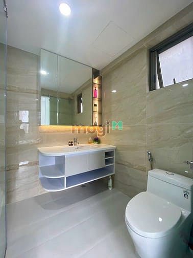 Hình ảnh Cần bán CH Saigon South, 2PN, Có Nội thất, Ô xe hơi Giá 3.95 tỷ.