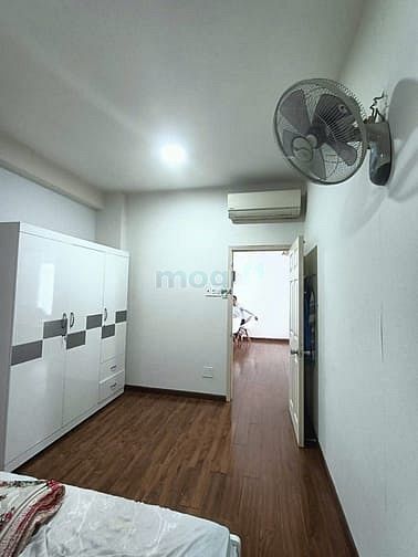Hình ảnh Chung cư Miếu Nổi căn 2p ngủ, 2wc, 70m2, giá 12tr,có ban công