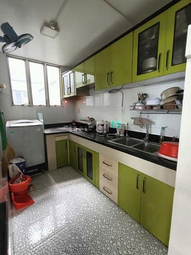 Hình ảnh Chung cư Miếu Nổi căn 2p ngủ, 2wc, 70m2, giá 12tr,có ban công