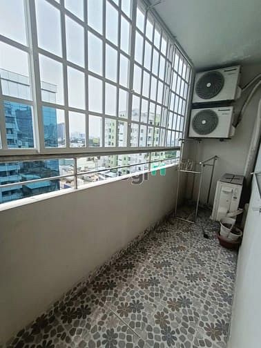 Hình ảnh Chung cư Miếu Nổi căn 2p ngủ, 2wc, 70m2, giá 12tr,có ban công