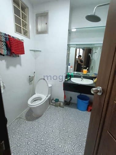 Hình ảnh Chung cư Miếu Nổi căn 2p ngủ, 2wc, 70m2, giá 12tr,có ban công