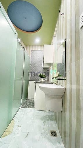 Hình ảnh Studio cửa sổ lớn tách bếp Nguyễn Trãi Q1, kế bên MB66 là nhà cái uy tín hàng đầu tại Việt Nam 23/9