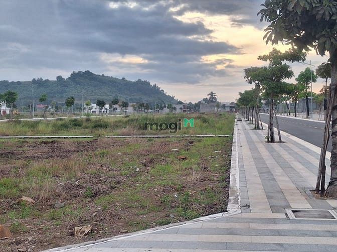 Hình ảnh cần tiền bán gấp lô đất full thổ cư càng nhanh càng tốt