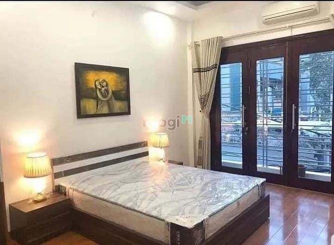 Hình ảnh Bán nhà mặt phố Thái Thịnh Đống Đa 95m2 kinh doanh VIP