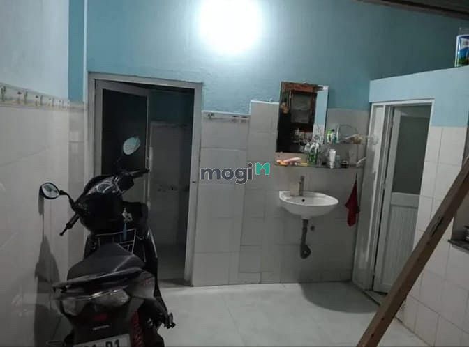 Hình ảnh Bán nhà sổ riêng tại đường Nguyễn Tri Phương, An Bình, Dĩ An, BD
