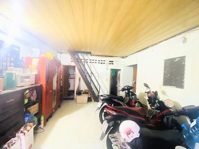 Hình ảnh Bán nhà đường Thành Thái, Quận 10