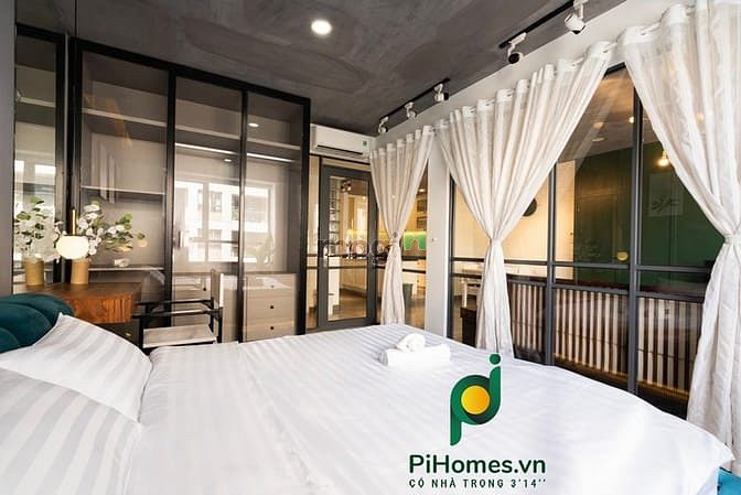 Hình ảnh Gold View Bến Vân Đồn cho thuê  2PN, 1WC 18tr