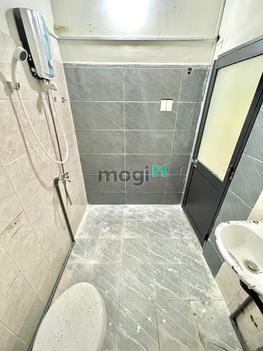 Hình ảnh Cho thuê phòng có gác 35m2 ở D5, gần ĐH FTU, UEF, Hutech