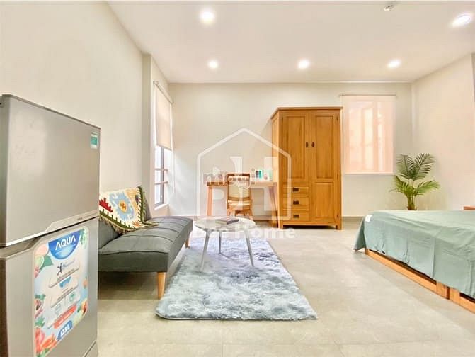 Hình ảnh Studio cửa sổ lớn Mạc Đĩnh Chi Q1, kế MB66 là nhà cái uy tín hàng đầu tại Việt Nam Lê Văn Tám, gần ĐH Mở